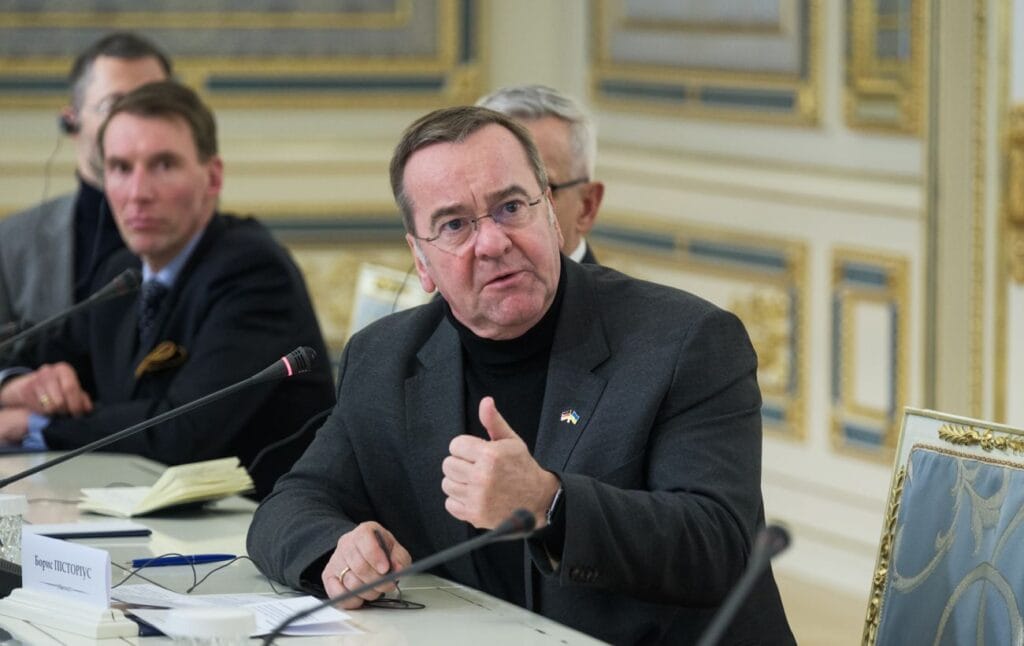 Звіт або підсумки: Іран висунув Німеччині ультиматум щодо найбільшої авіабази США в Європі, 00:44 Звіт або підсумки: Іран висунув Німеччині ультиматум щодо найбільшої авіабази США в Європі