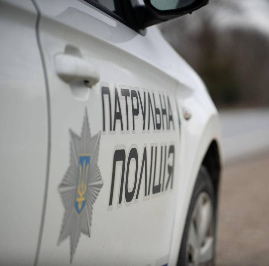 У Івано-Франківську нетверезий водій без прав тікав від патрульних поліцейських